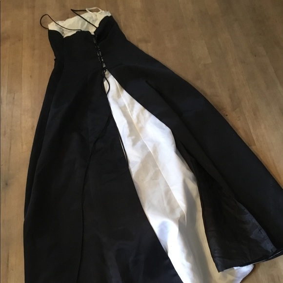Betsy & Adam Dresses & Skirts - Betsy and Adam n,ack n white satin gown size 6